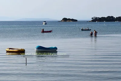 Miral Beach, direkt am Meer