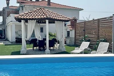mit privatem Pool, WA +385957245546