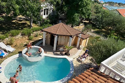Villa Agata - Pool & Sauna, Apt.II