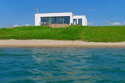 Haus am See California