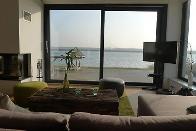 Haus am See mit Privatstrand Nordic