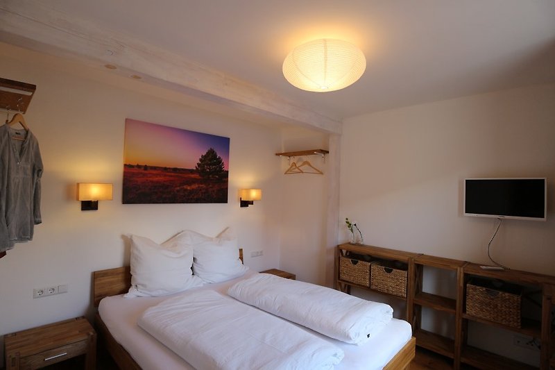 Das kleine Schlafzimmer (mit Doppelbett 160x200).