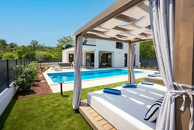 SAN MAR VILLA