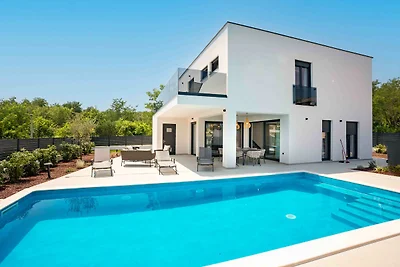 SAN MAR VILLA