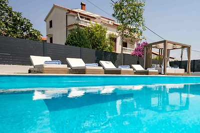 SAN MAR VILLA