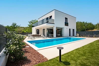 SAN MAR VILLA