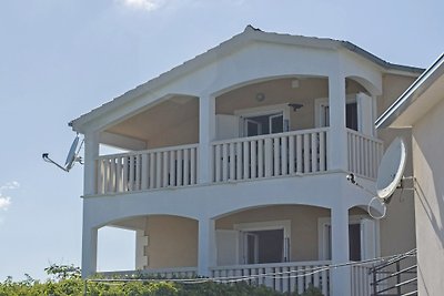 Modernes Haus in Strandnähe