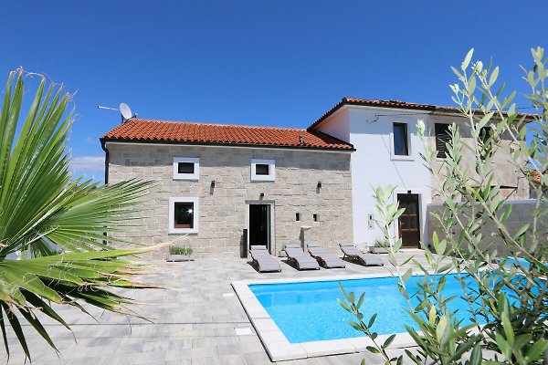 Ferienhaus Gabonjin