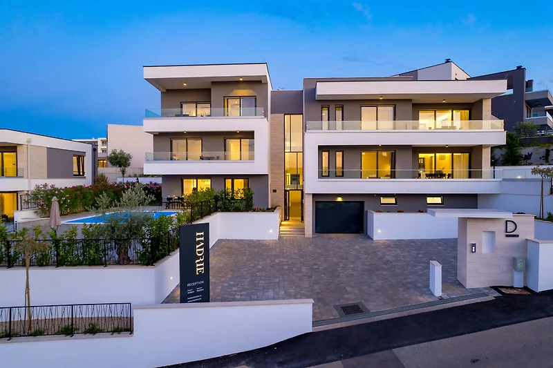 Urbanes Apartment im attraktiven Wohnkomplex mit zeitgemäßem Design.