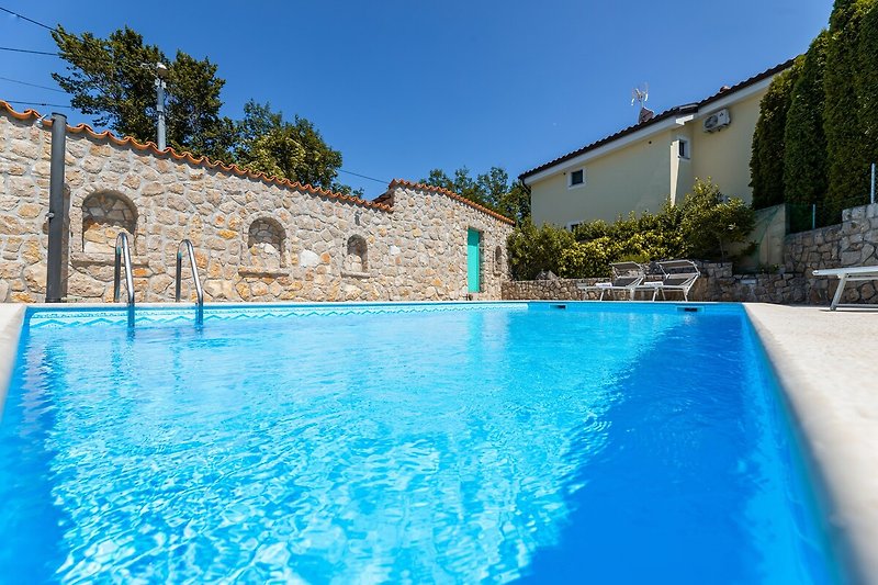 Ferienhaus Antica mit Pool
