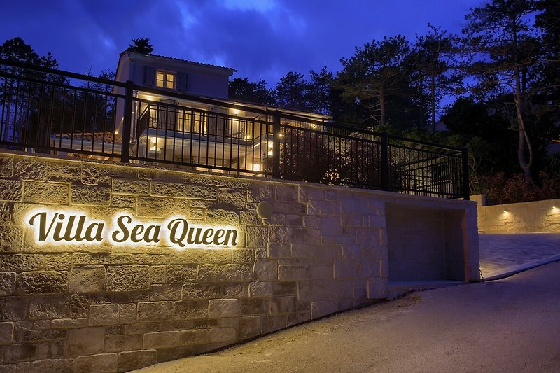 Villa Sea Queen mit Pool und Meerblick