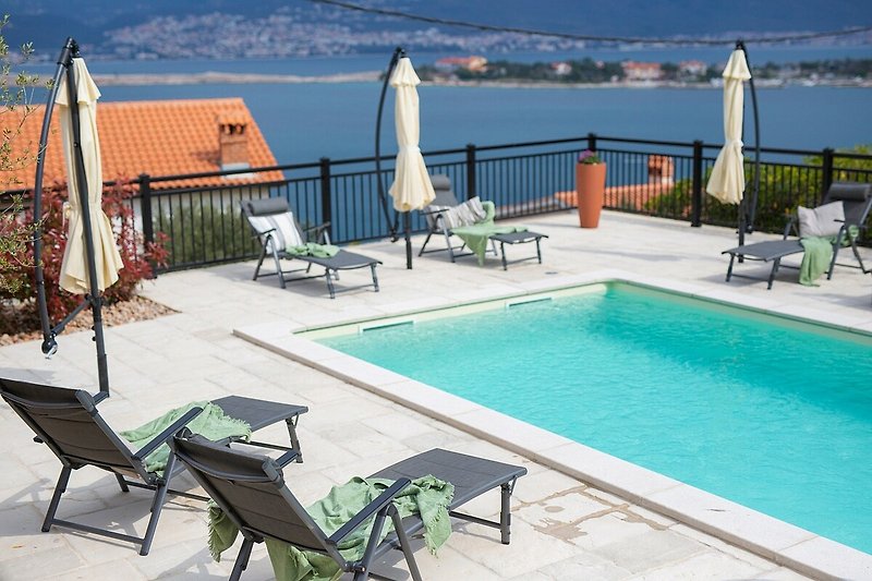 Villa Sea Queen mit Pool und Meerblick