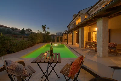 Villa Fina mit beheiztem Pool