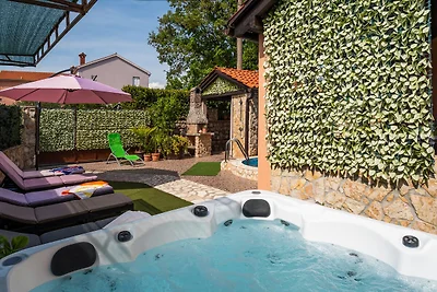 Ferienhaus Ana mit Pool und Jacuzzi