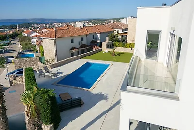 Villa Sia mit beheiztem Pool