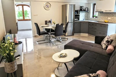 Apartment Roko mit privatem Pool