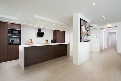 Azimut Luxury Penthouse mit Jacuzzi