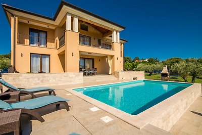 Fewo Villa Cecilia mit Pool