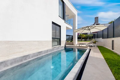 Villa Sarah con piscina riscaldata