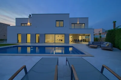 Villa Sia mit beheiztem Pool