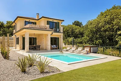 Villa Pinaza C mit beheiztem Pool__