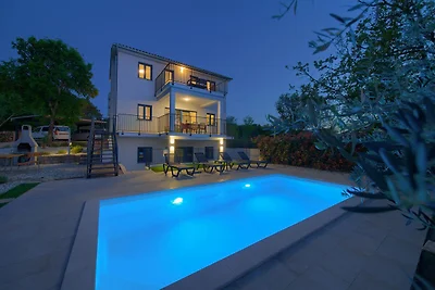 Villa Vista mit Pool und Meerblick