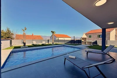 Villa Azur mit Pool & Whirlpool