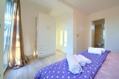 Villa Vista mit Pool und Meerblick