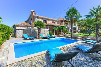 Rustikale Fewo mit Pool & Meerblick