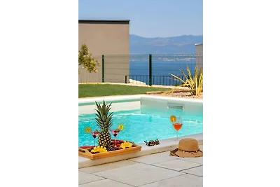 Villa Pinaza A – Romantischer Rückzugsort am Meer mit beheiztem Pool und  Sauna