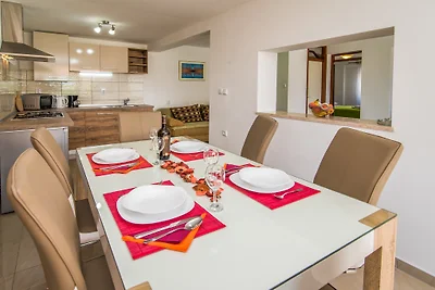 Casa Rosalia con vista mare e piscina