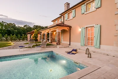 Charmante Villa Beleca mit privatem Pool