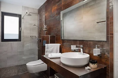 Premium Apartment mit privatem Pool