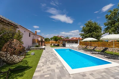 Ferienhaus Meri mit beheiztem Pool