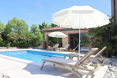 Charmante Villa Oliveti mit Pool & Sauna