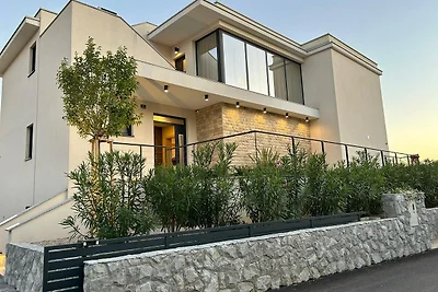 Villa Mikolina – Wellness & beheizter Pool mit Meerblick