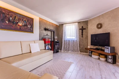 Villa Pinia mit Meerblick & Pool