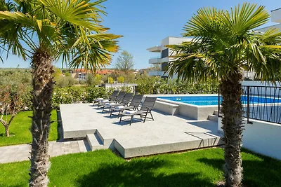 Villa B Malinska am Meer mit Pool