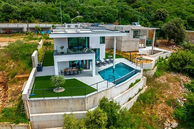 Luxury Villa 45 – Exklusive Ferienvilla mit Meerblick