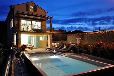 Villa Gisella mit beheiztem Pool