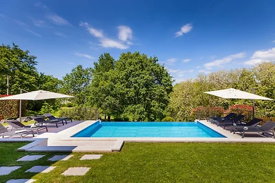 Casa Serena – Ihr istrisches Paradies mit Pool, Whirlpool und Spielplatz