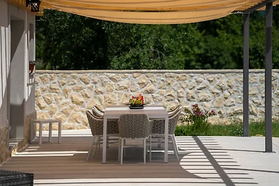 Villa Roti – ein verstecktes Juwel in Istrien mit privatem Pool und Sauna