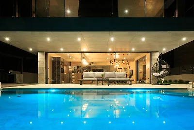 Villa Elite / Pool, Sauna & Jacuzzi