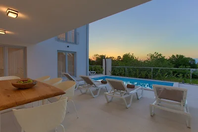 Villa Terra mit beheiztem Pool