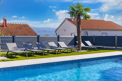 Villa Azur mit Pool & Whirlpool