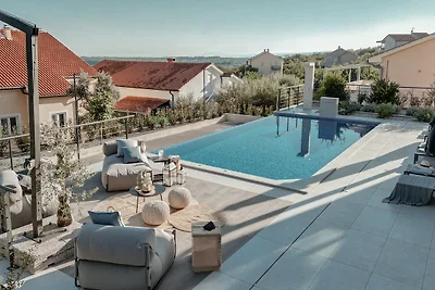 Villa Mikolina – Wellness & beheizter Pool mit Meerblick