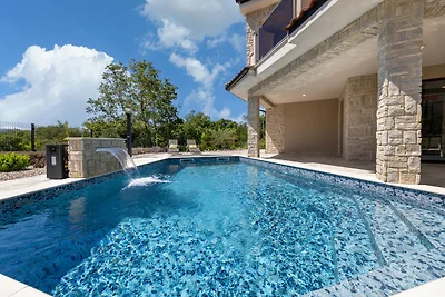 Villa Divina – Küstenvilla mit beheiztem Pool und Ladestation für Elektrofahrzeuge