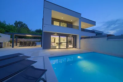 Villa Dama mit Pool und Meerblick