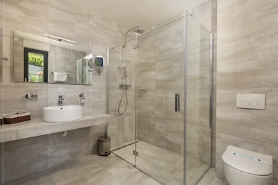 Luxury Apartment mit privatem Pool