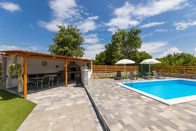 Ferienhaus Meri mit beheiztem Pool